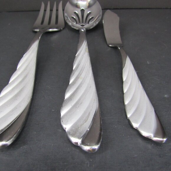 Cuisinart CP-01-LA43 Stainless Frosted Feather Design Flatware Serve Set - Picture 3 of 6
